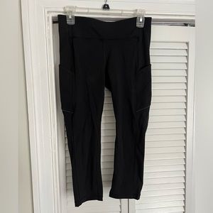 Lululemon black leggings. Sz 8.